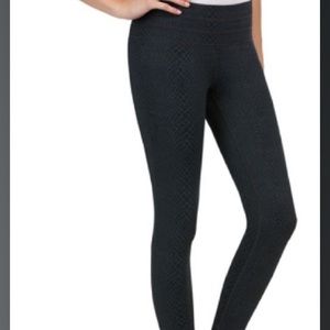 Size L Weatherproof 32 Degree Cool Black Leggings